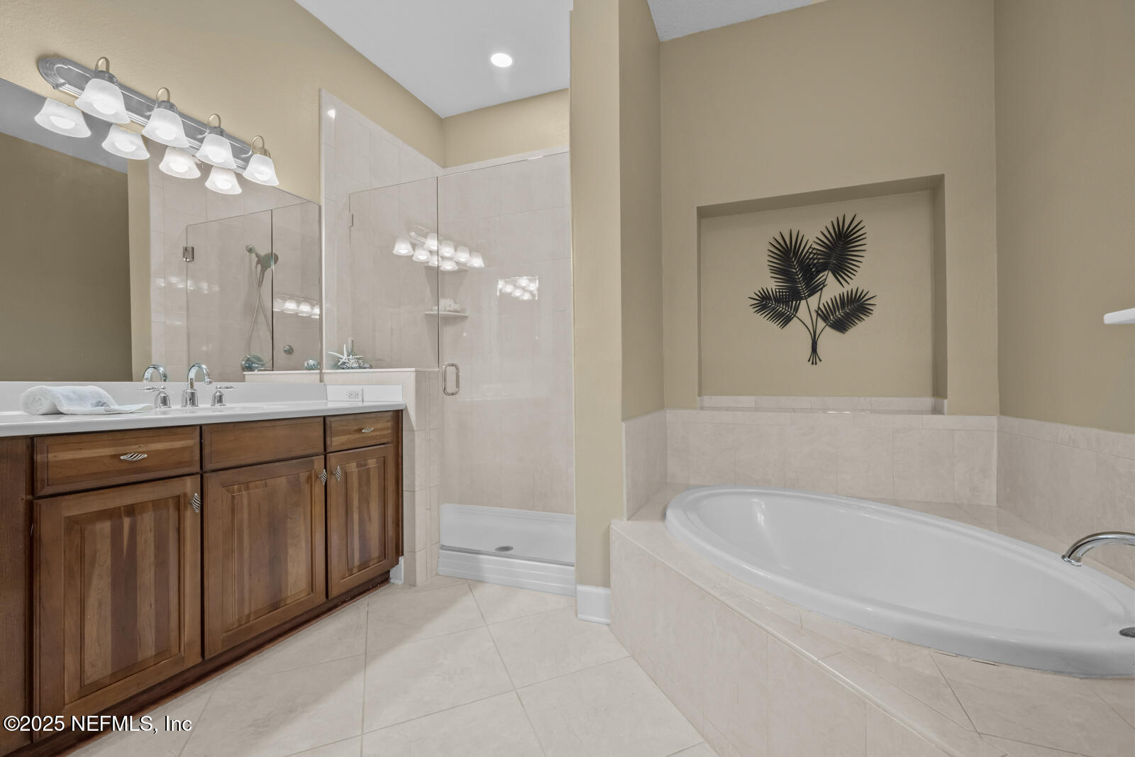 13846 ATLANTIC Boulevard, 806