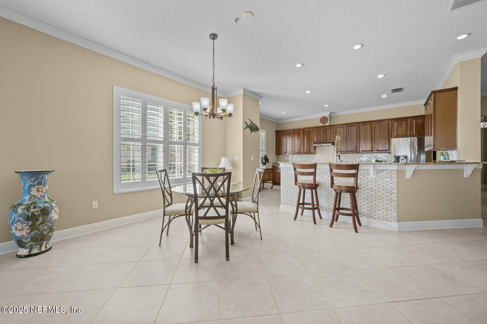 13846 ATLANTIC Boulevard, 806