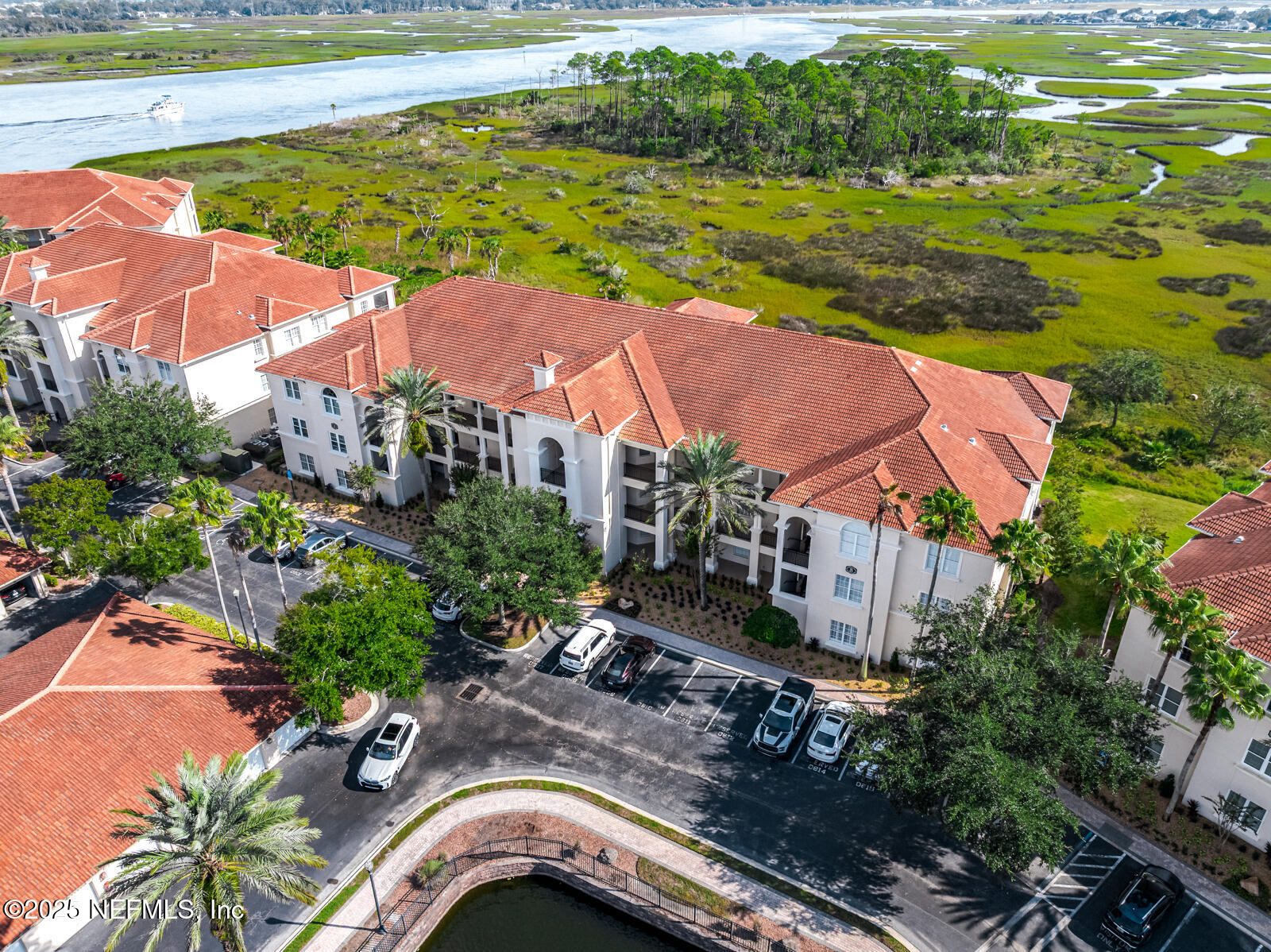 13846 ATLANTIC Boulevard, 806