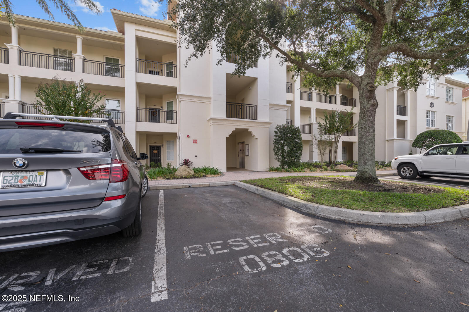 13846 ATLANTIC Boulevard, 806