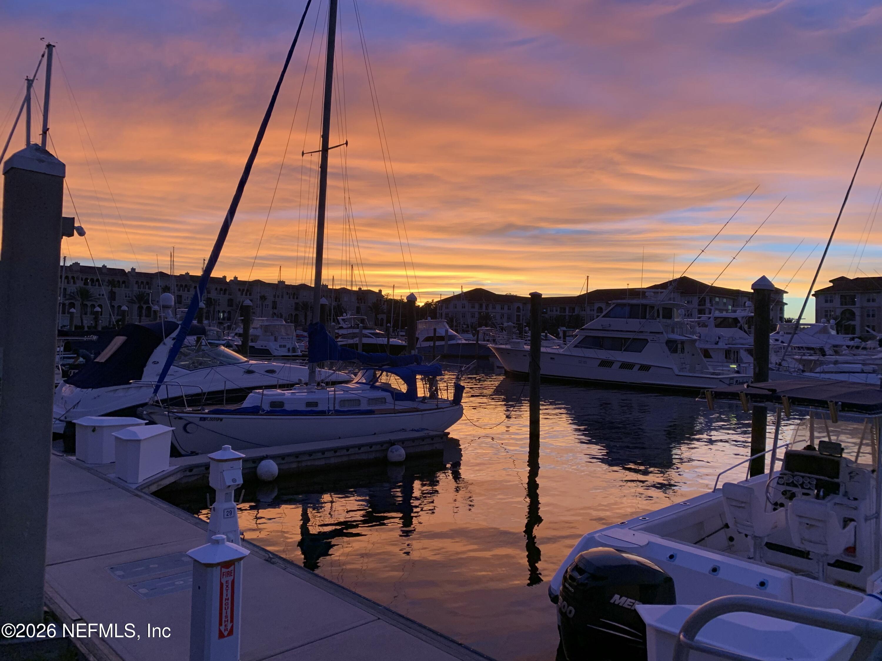 13846 ATLANTIC Boulevard, 806