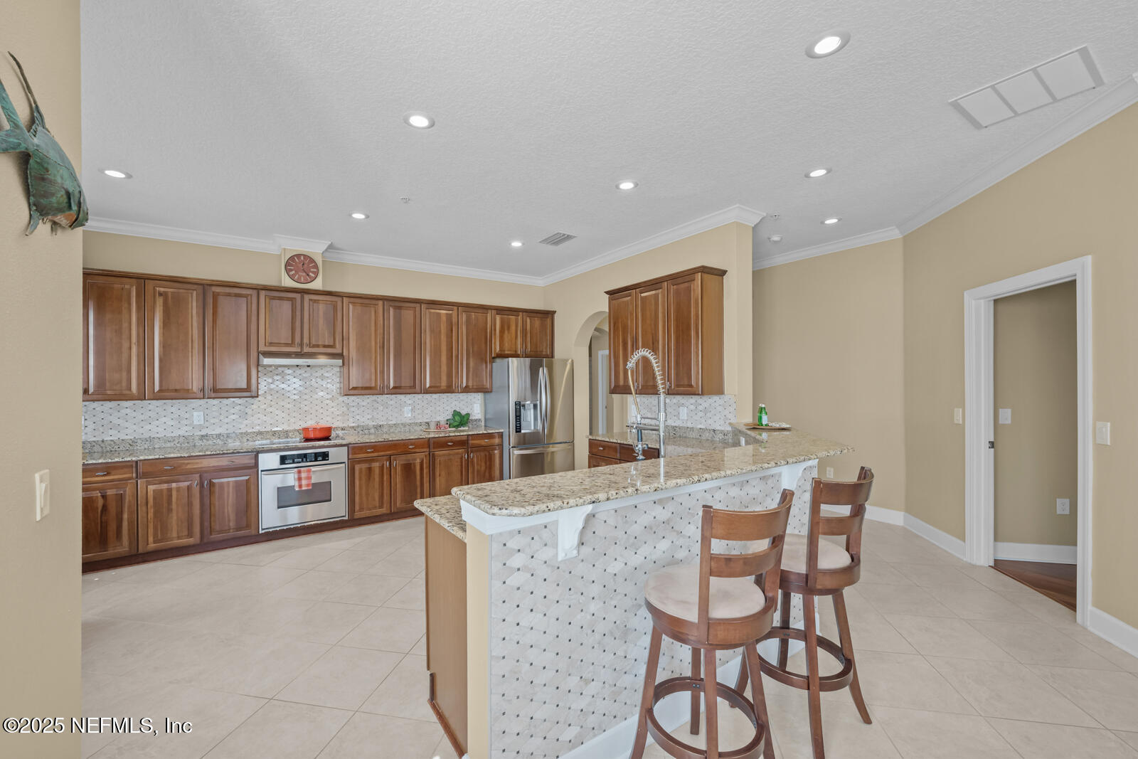 13846 ATLANTIC Boulevard, 806