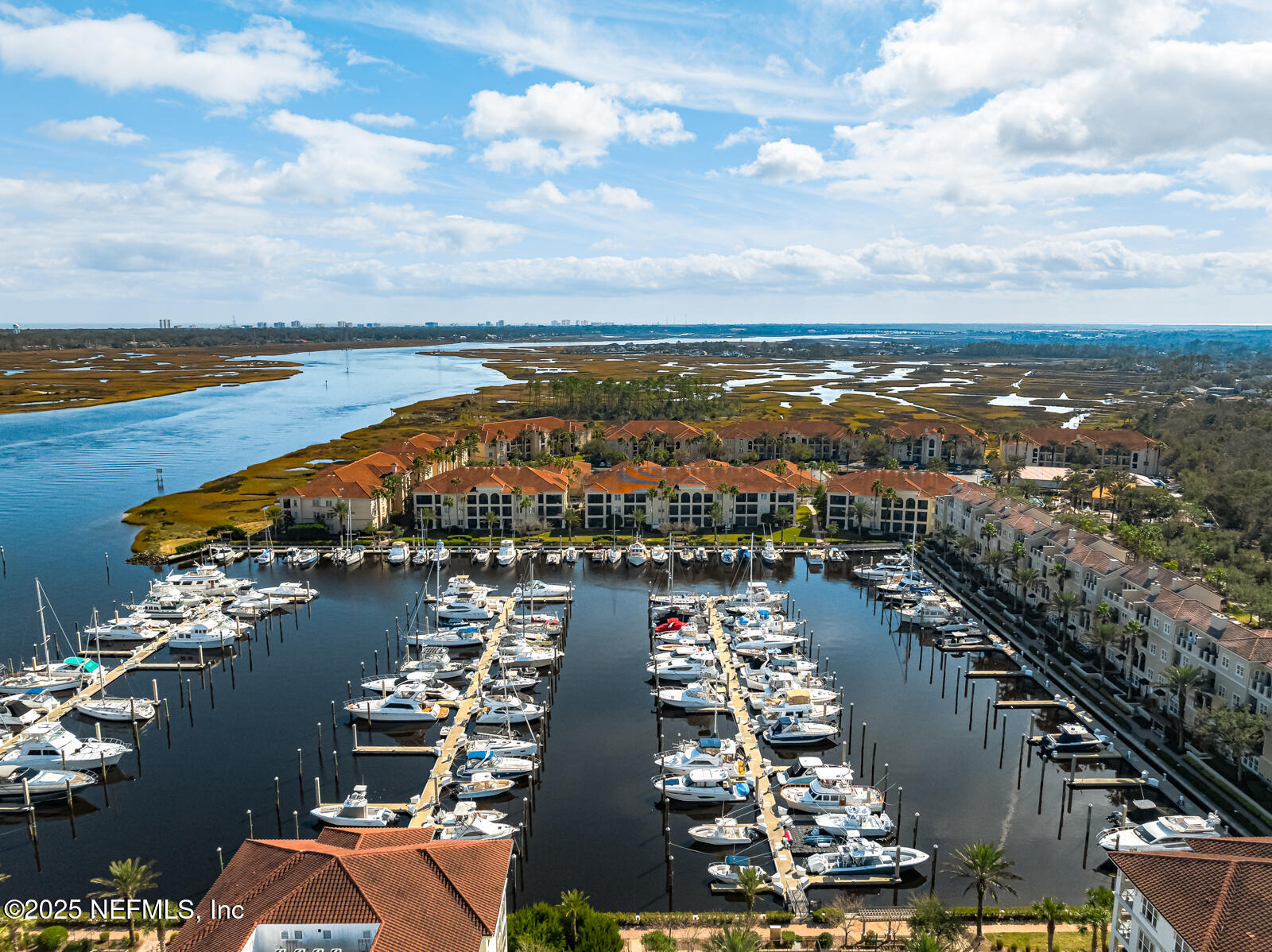 13846 ATLANTIC Boulevard, 806