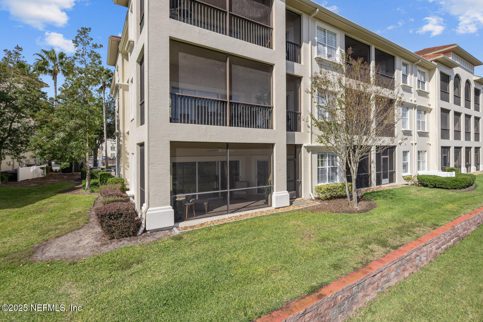 13846 ATLANTIC Boulevard, 806