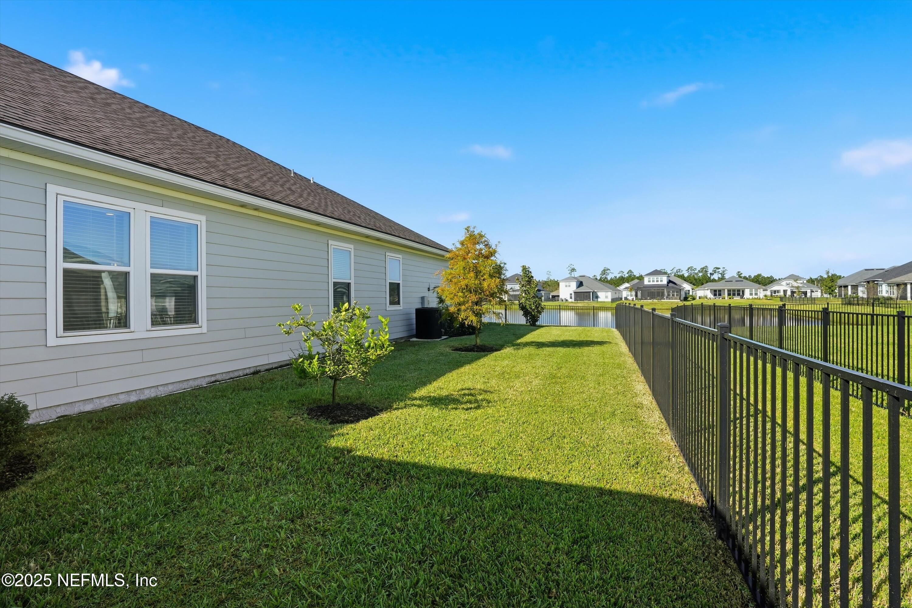 62 COUNTRY FERN Drive