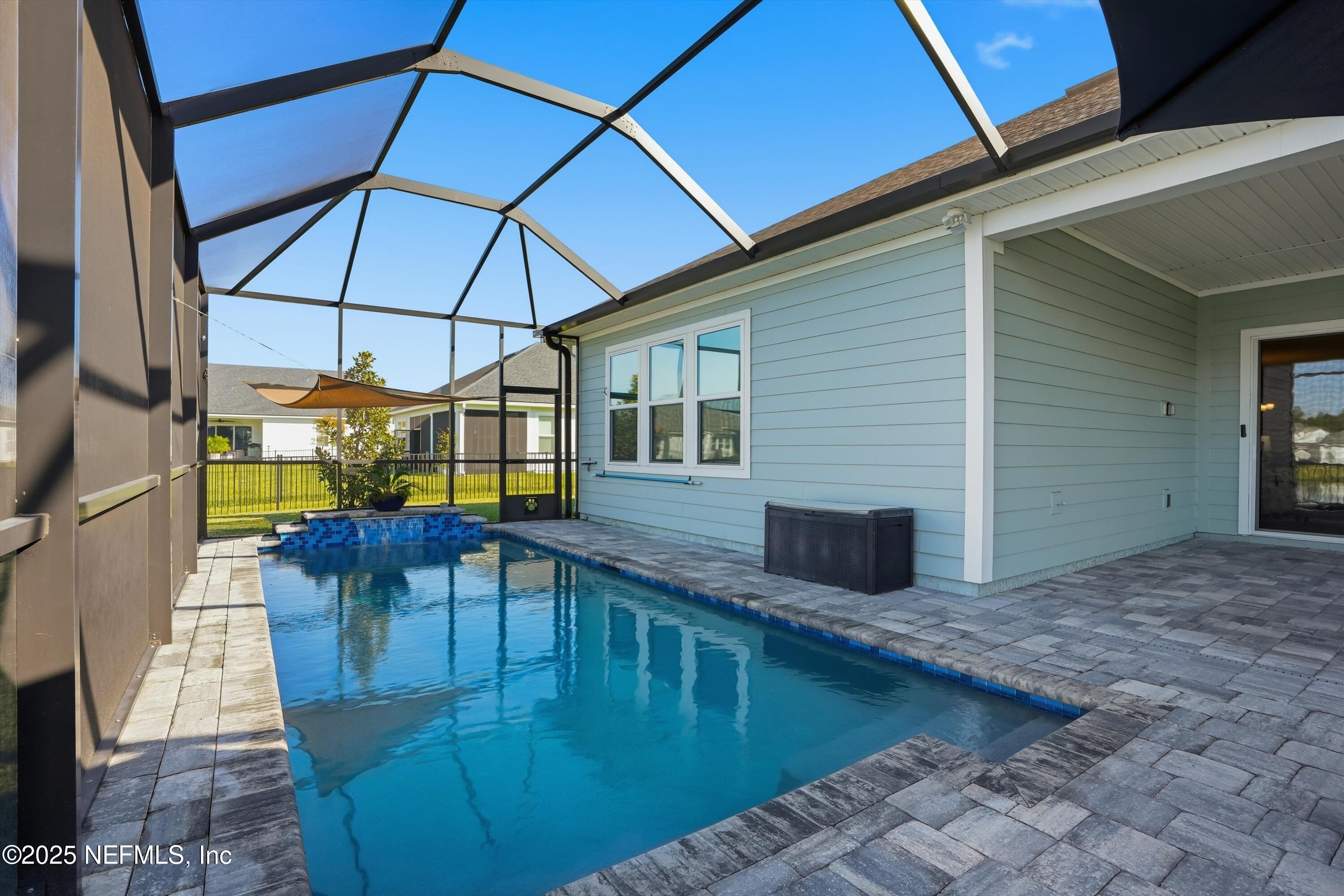 62 COUNTRY FERN Drive