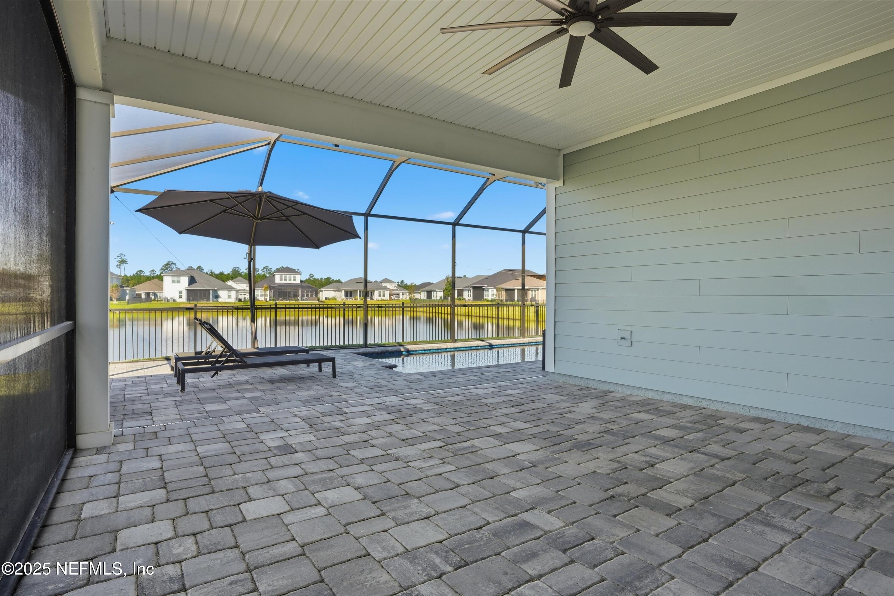 62 COUNTRY FERN Drive