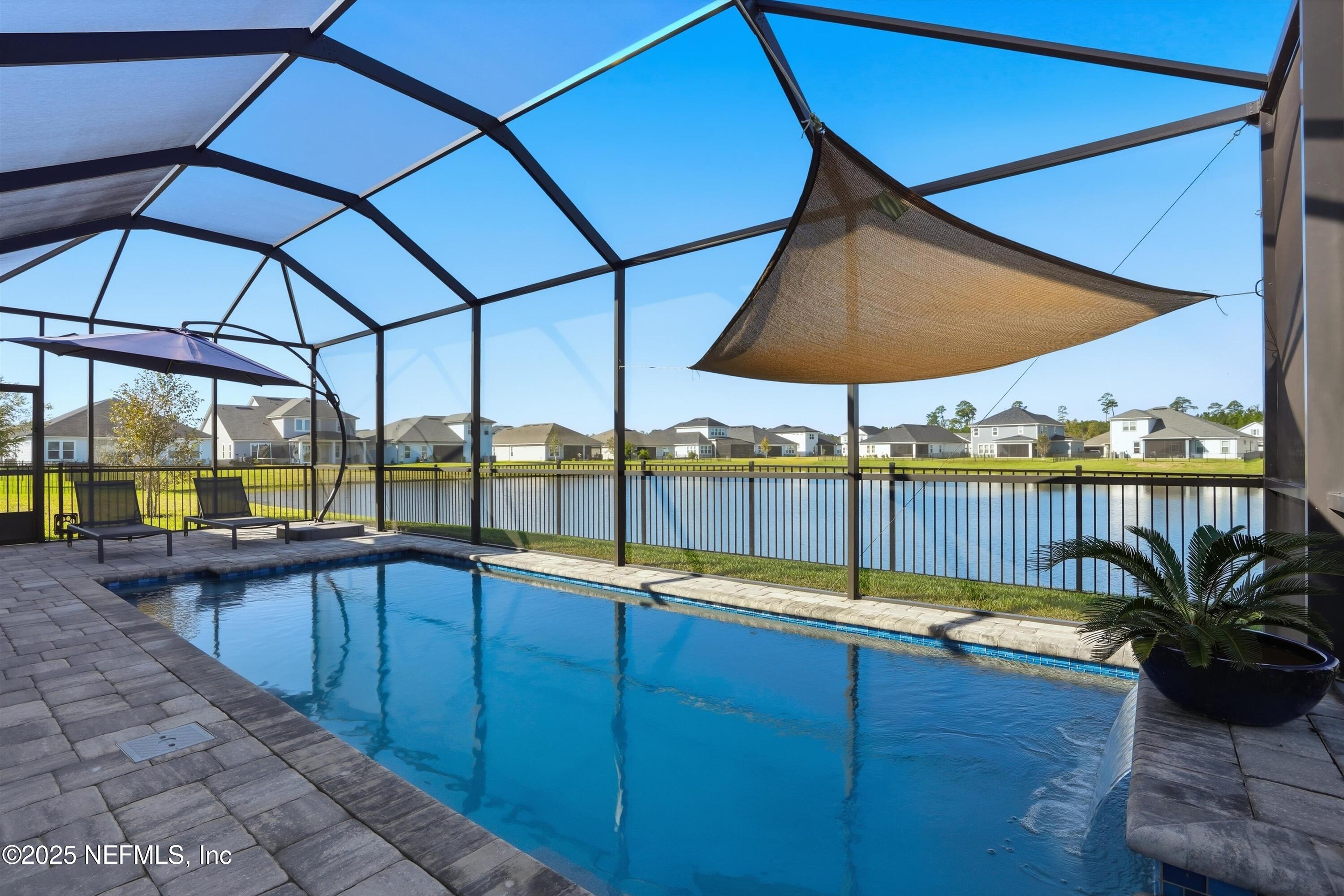 62 COUNTRY FERN Drive