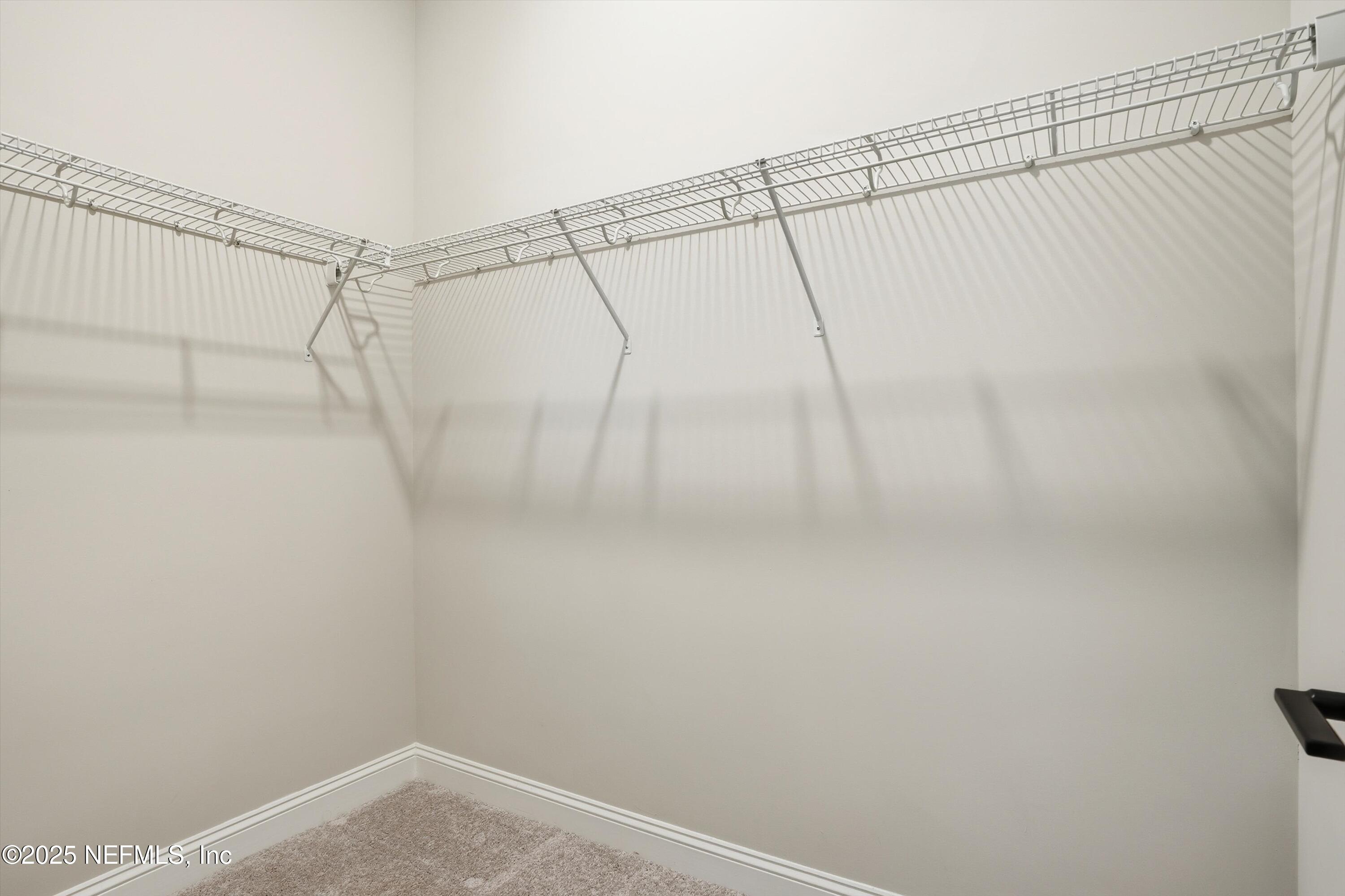 62 COUNTRY FERN Drive