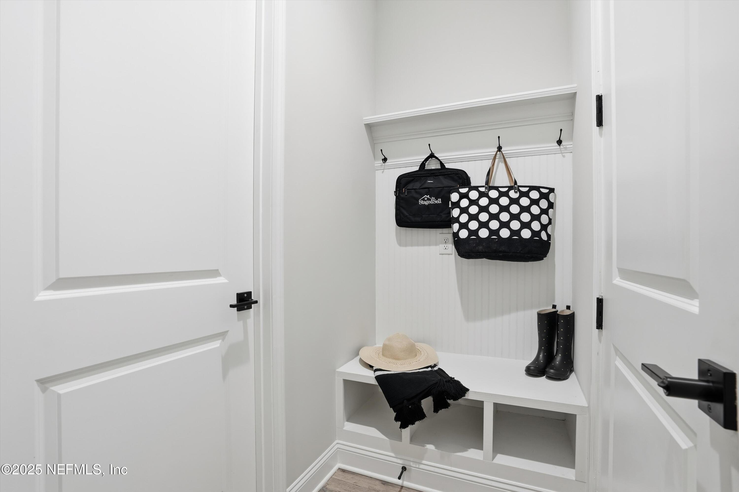 62 COUNTRY FERN Drive