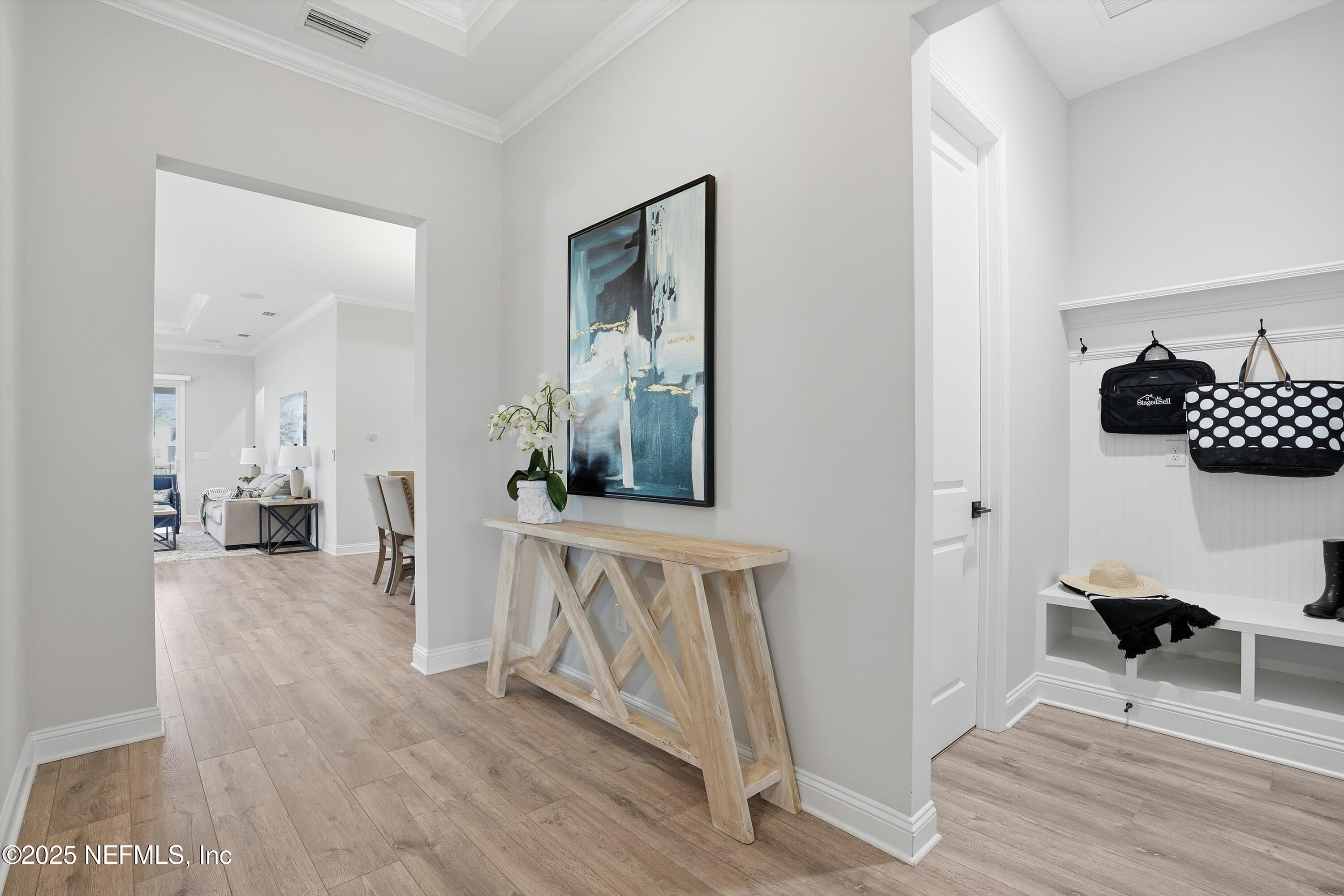 62 COUNTRY FERN Drive