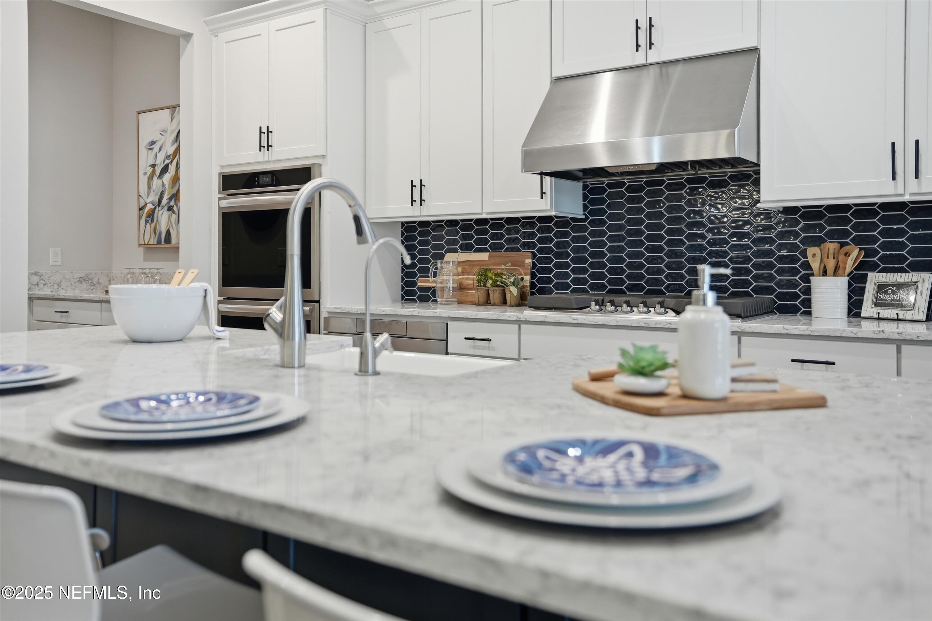 62 COUNTRY FERN Drive