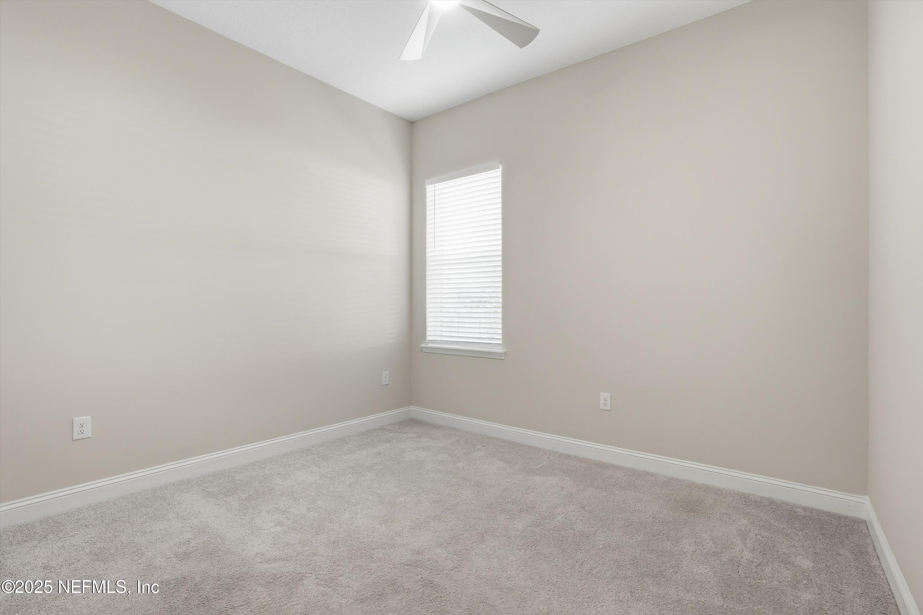 62 COUNTRY FERN Drive