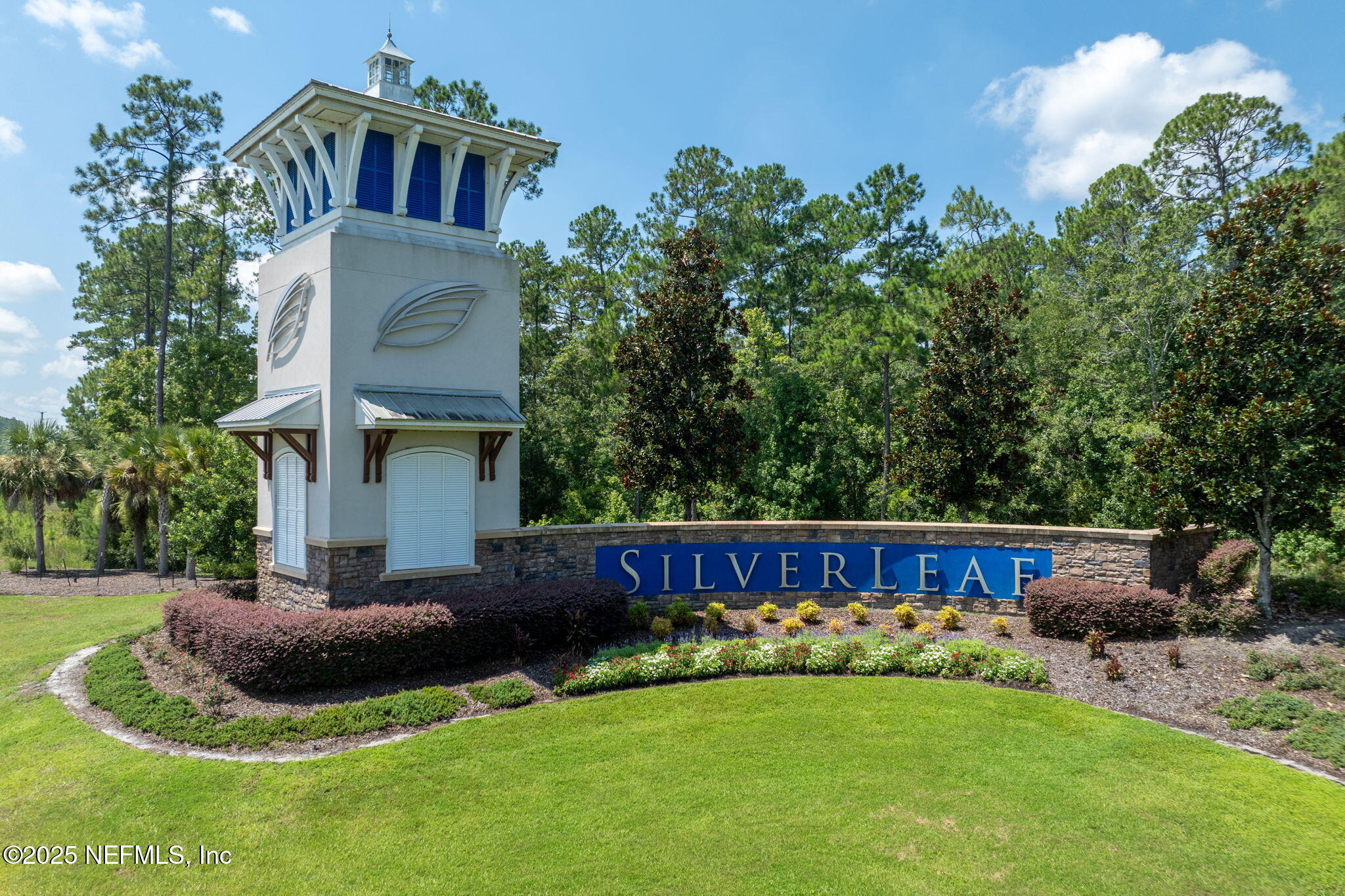 62 COUNTRY FERN Drive