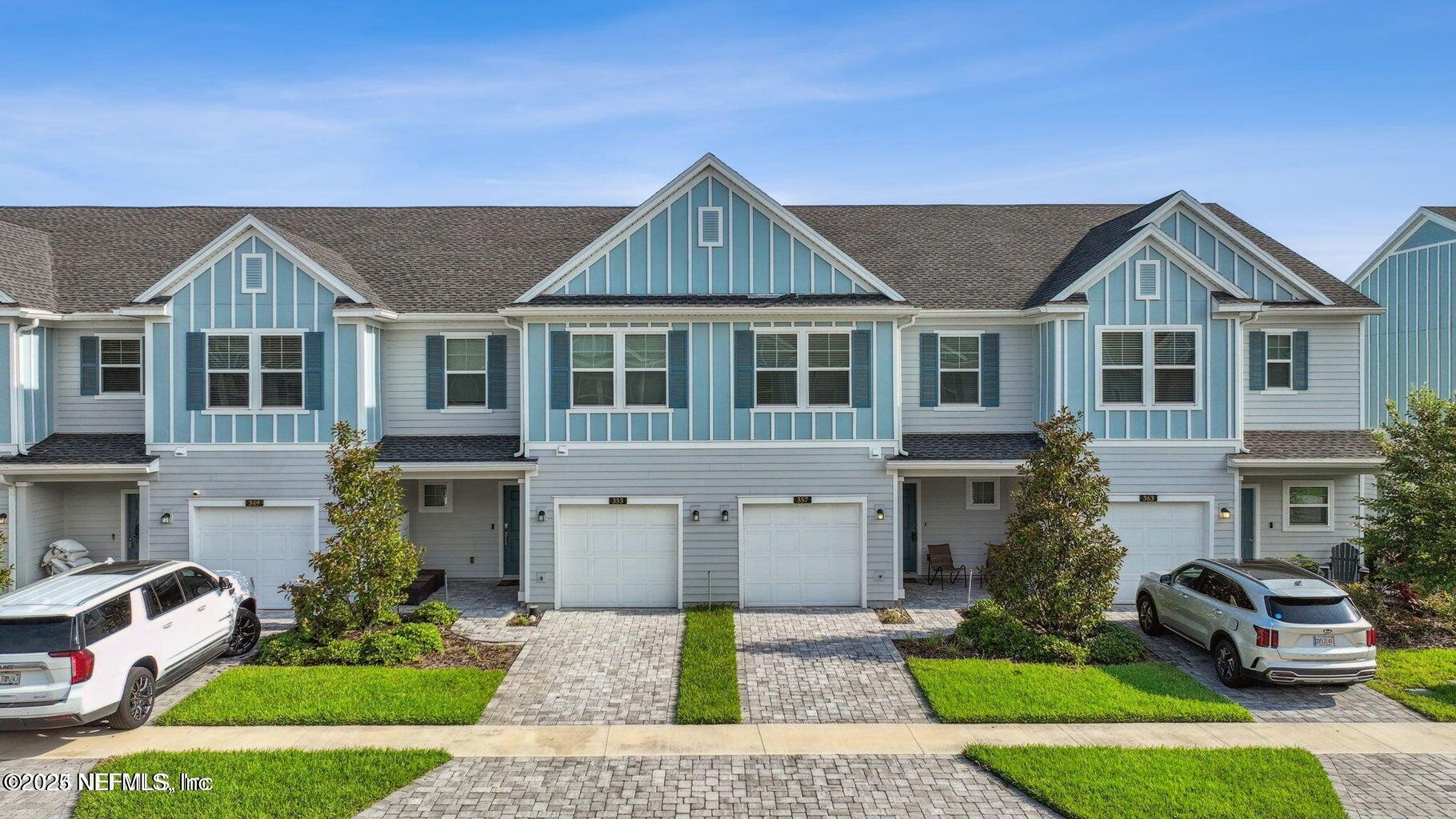 357 BORACAY Circle, St. Johns