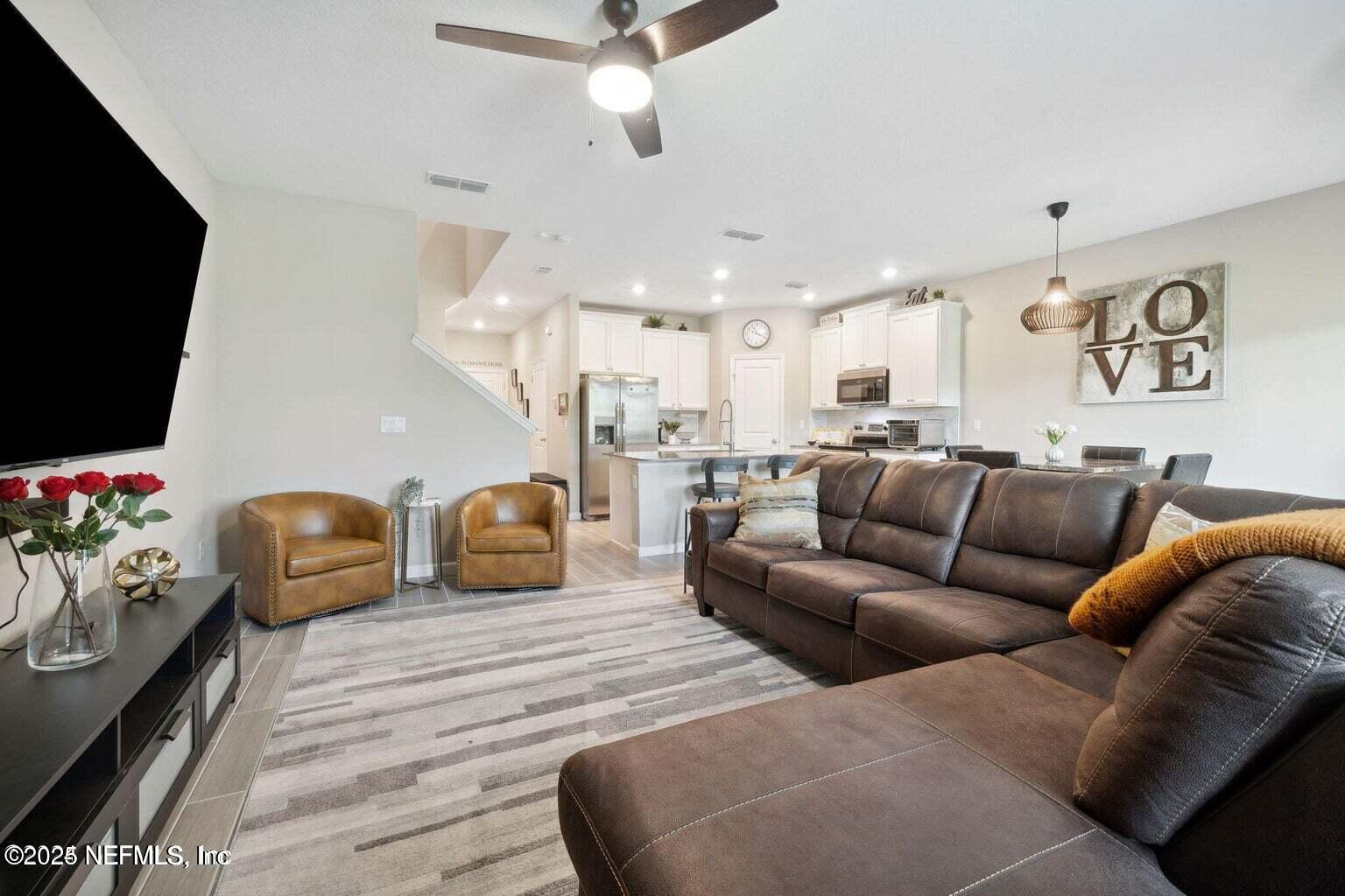 357 BORACAY Circle, St. Johns