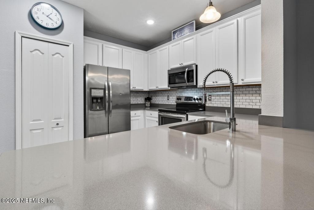 1105 BEACH DUNE Drive