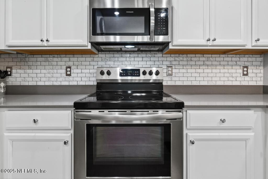 1105 BEACH DUNE Drive