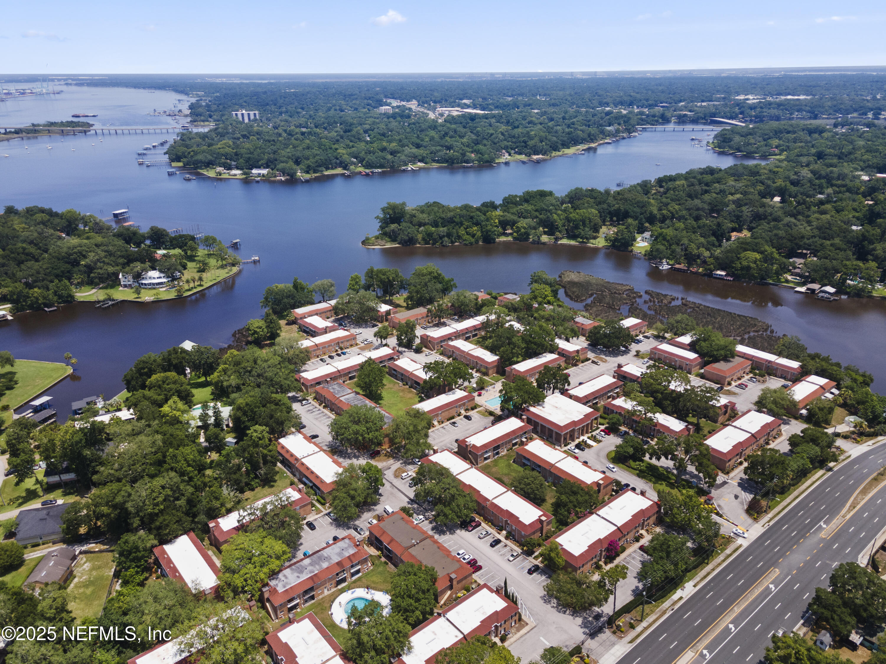 5201 ATLANTIC Boulevard, 277