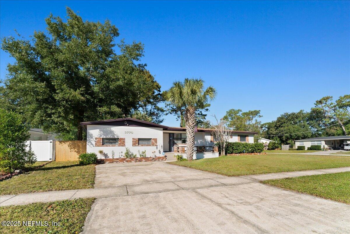 3770 HASLETT Drive E