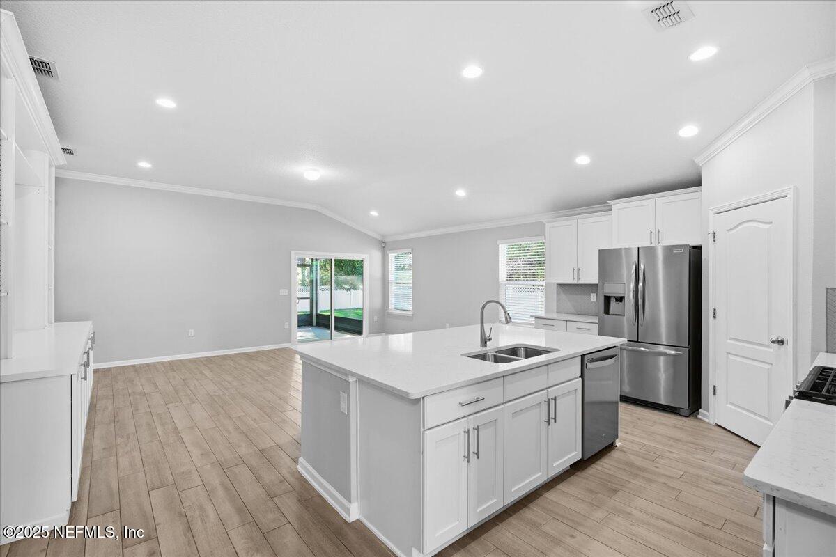 140 GRANITE CITY Avenue, St. Johns