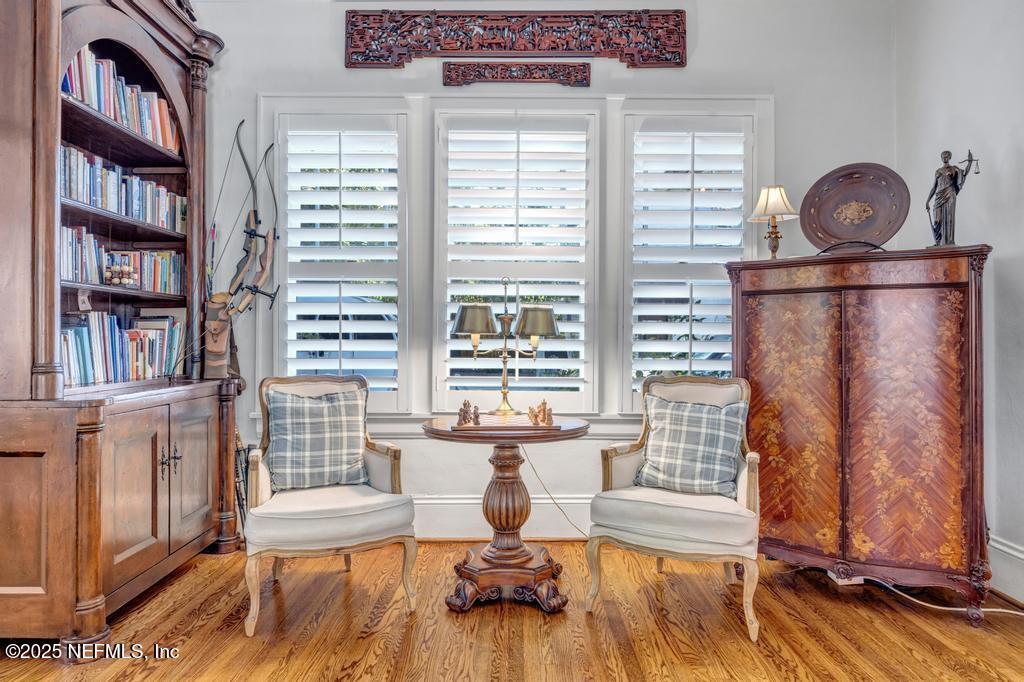 1880 EDGEWOOD Avenue S