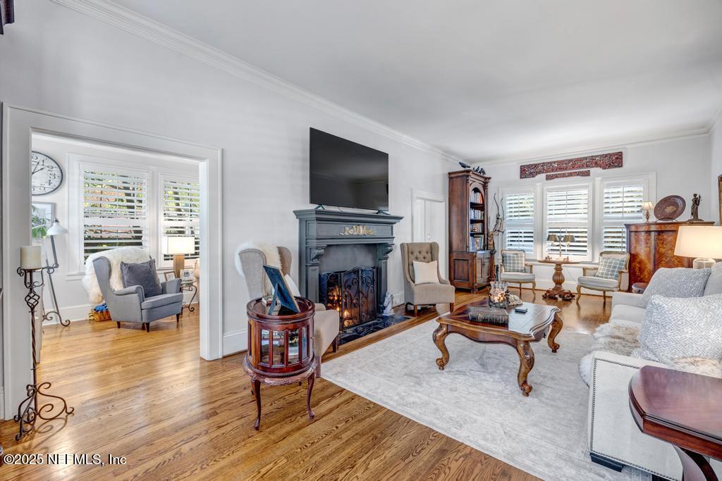 1880 EDGEWOOD Avenue S