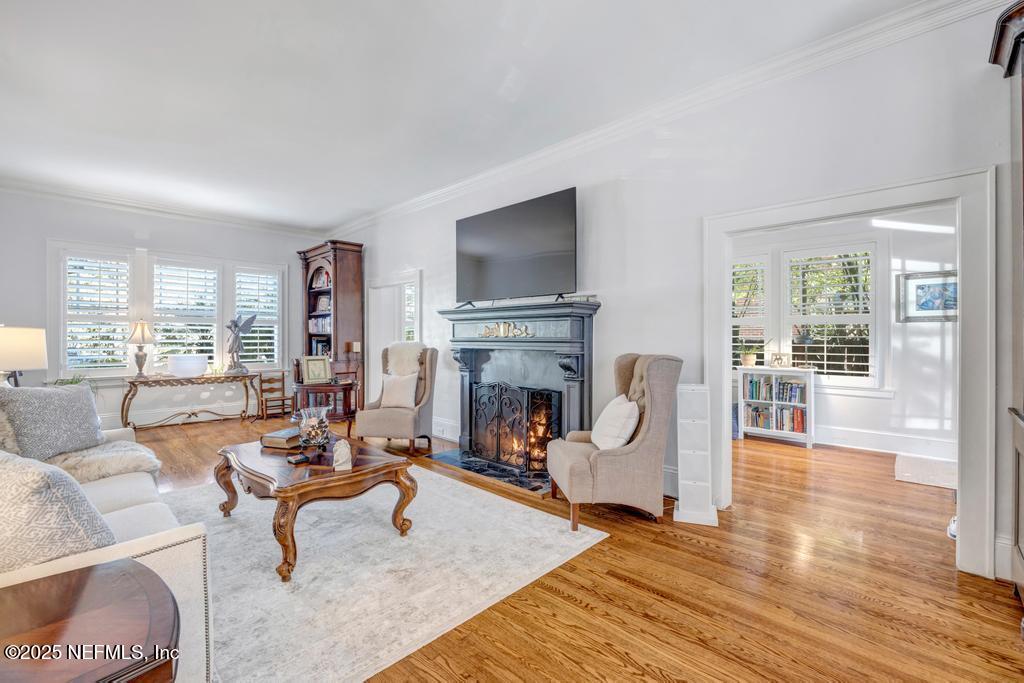 1880 EDGEWOOD Avenue S