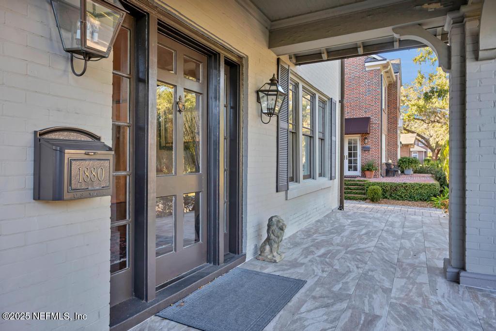 1880 EDGEWOOD Avenue S