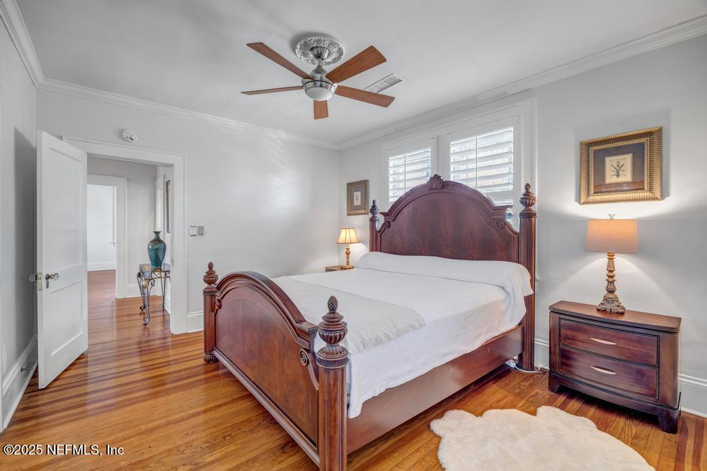 1880 EDGEWOOD Avenue S