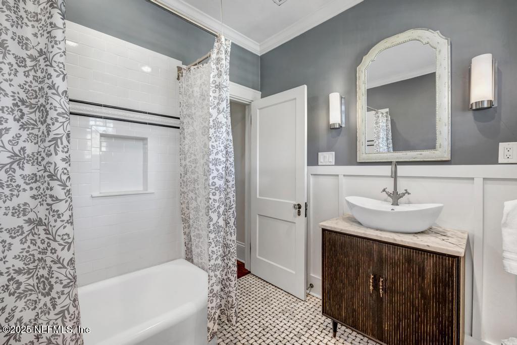 1880 EDGEWOOD Avenue S