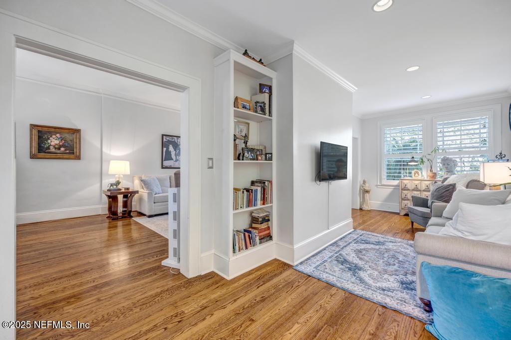 1880 EDGEWOOD Avenue S