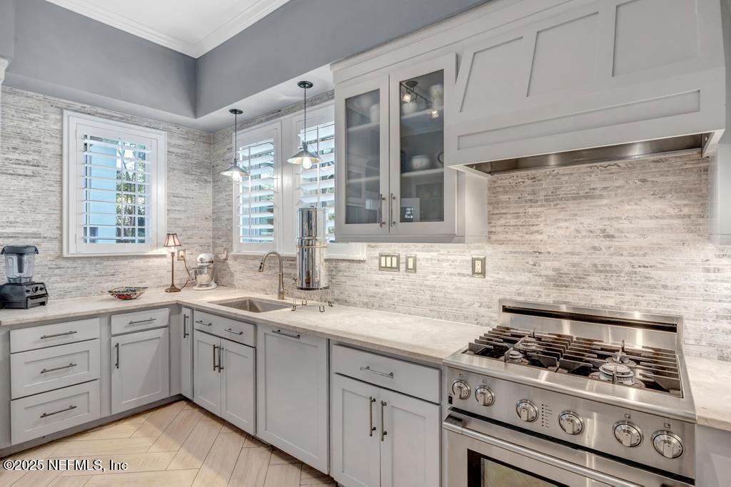 1880 EDGEWOOD Avenue S