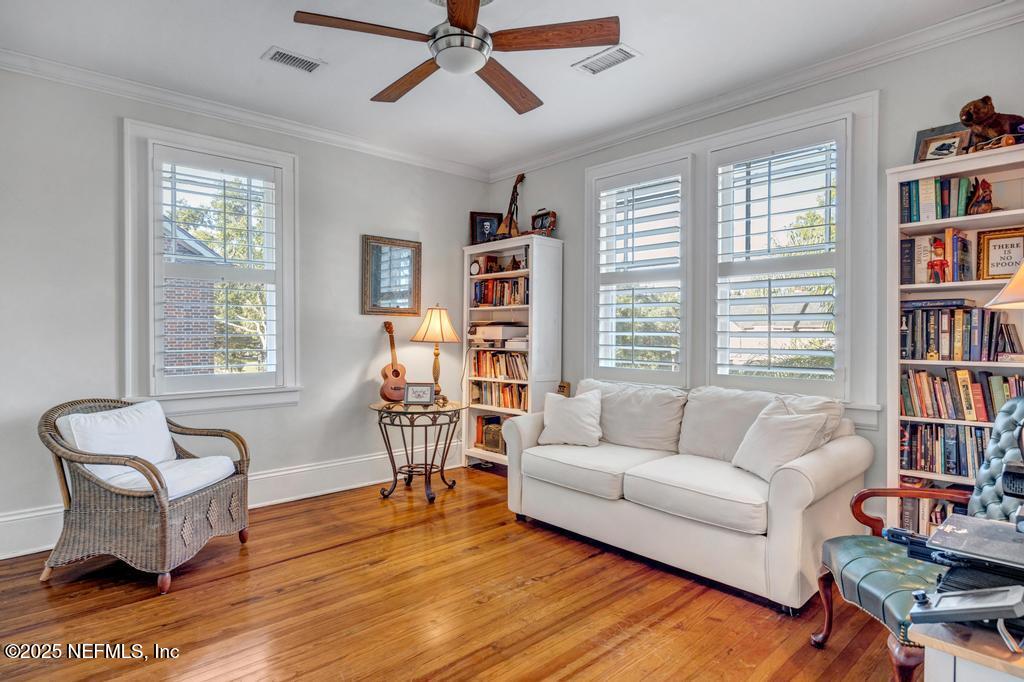 1880 EDGEWOOD Avenue S