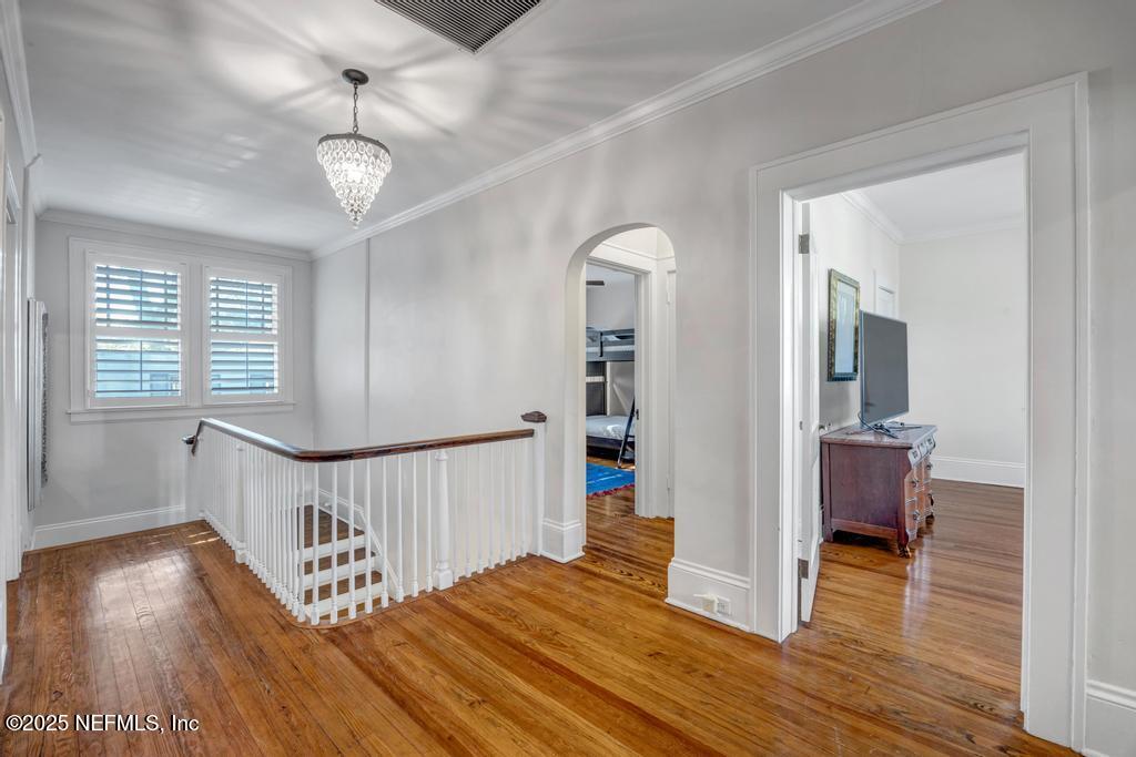 1880 EDGEWOOD Avenue S