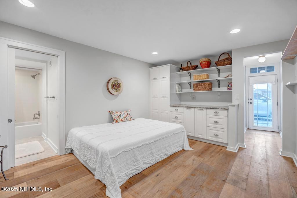 1880 EDGEWOOD Avenue S