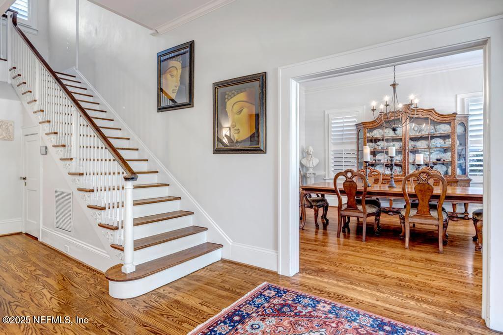 1880 EDGEWOOD Avenue S