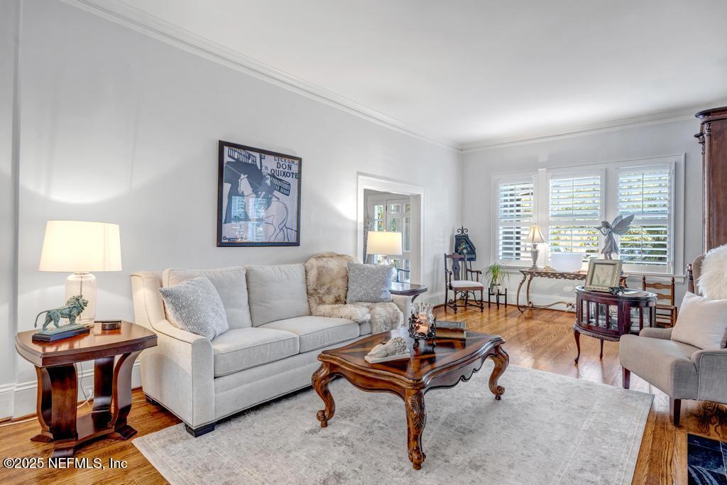 1880 EDGEWOOD Avenue S