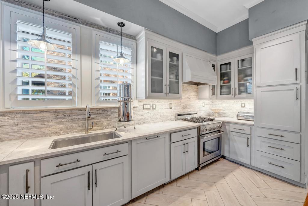 1880 EDGEWOOD Avenue S