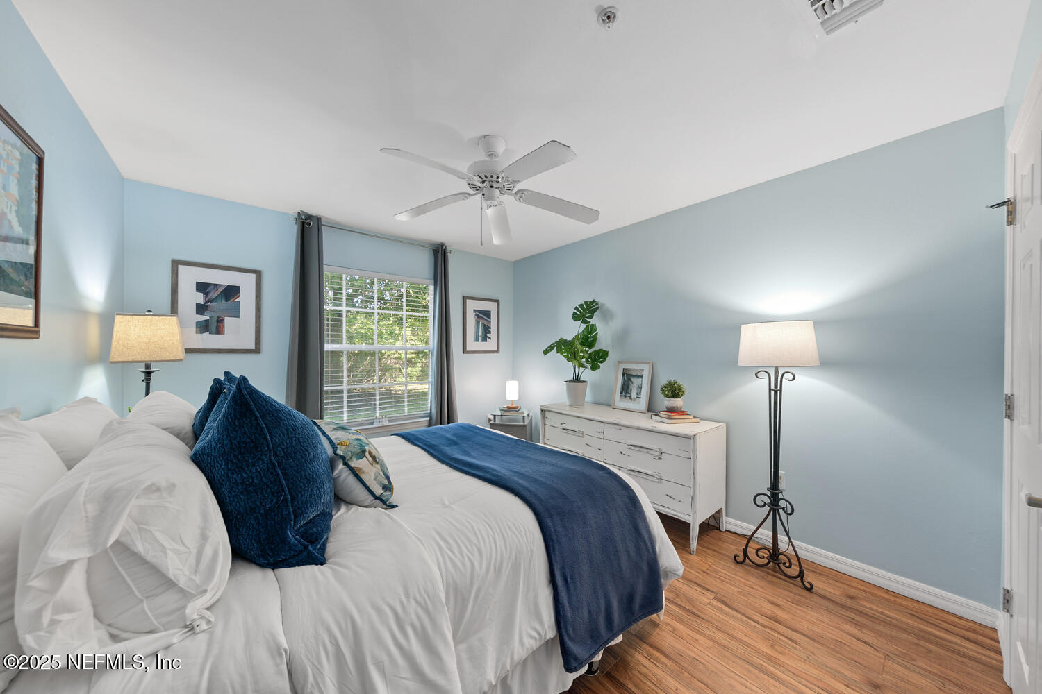 3591 KERNAN Boulevard S 807