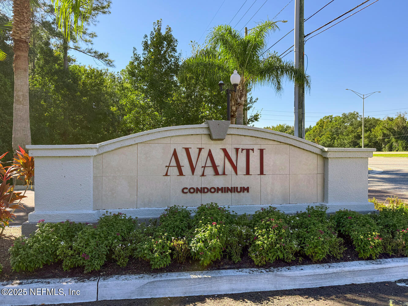 3591 KERNAN Boulevard S 807