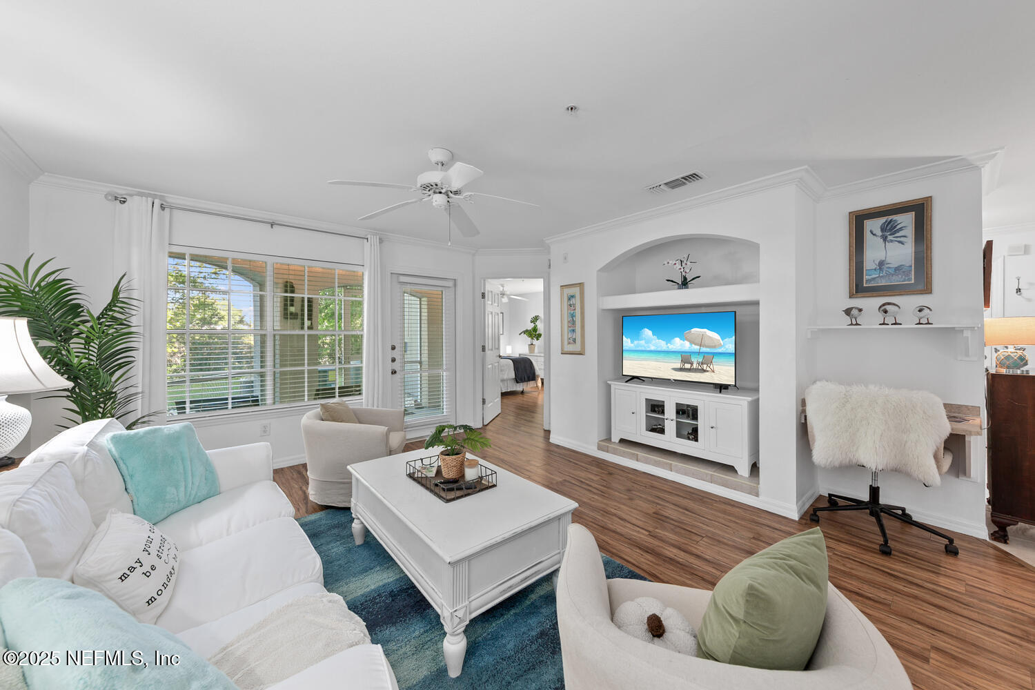 3591 KERNAN Boulevard S 807