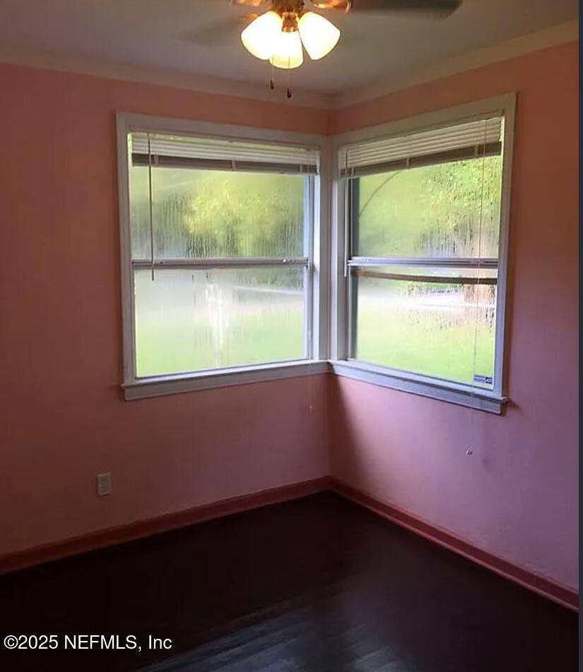 3335 COLUMBUS Avenue