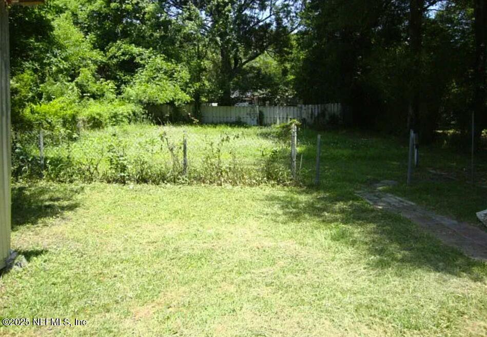 3335 COLUMBUS Avenue