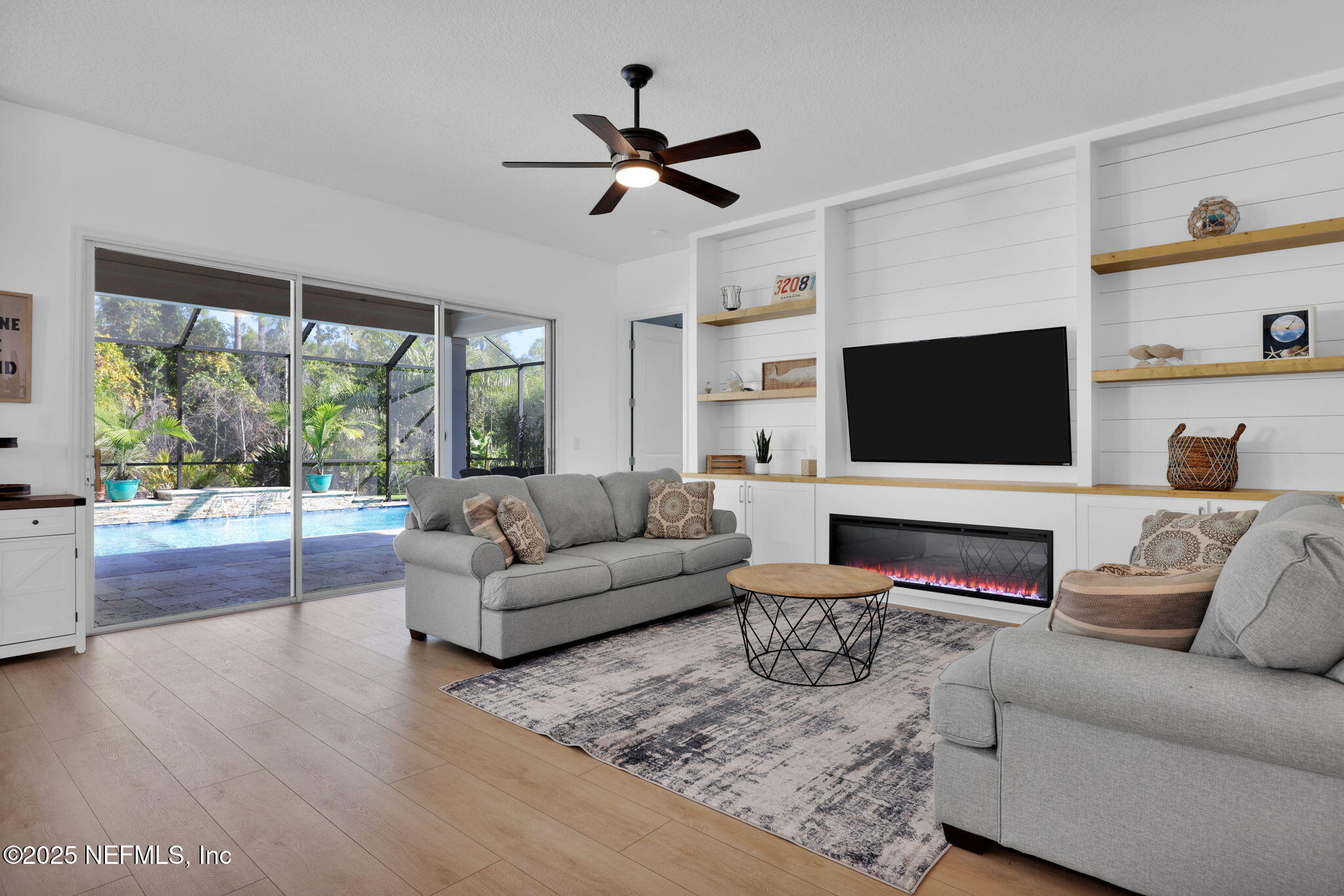 439 VILLAGE GRANDE Drive