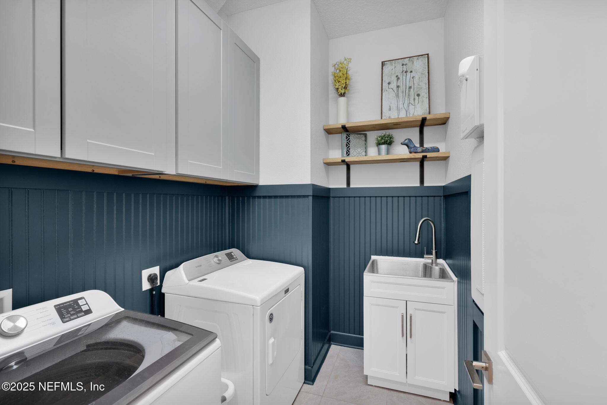 439 VILLAGE GRANDE Drive