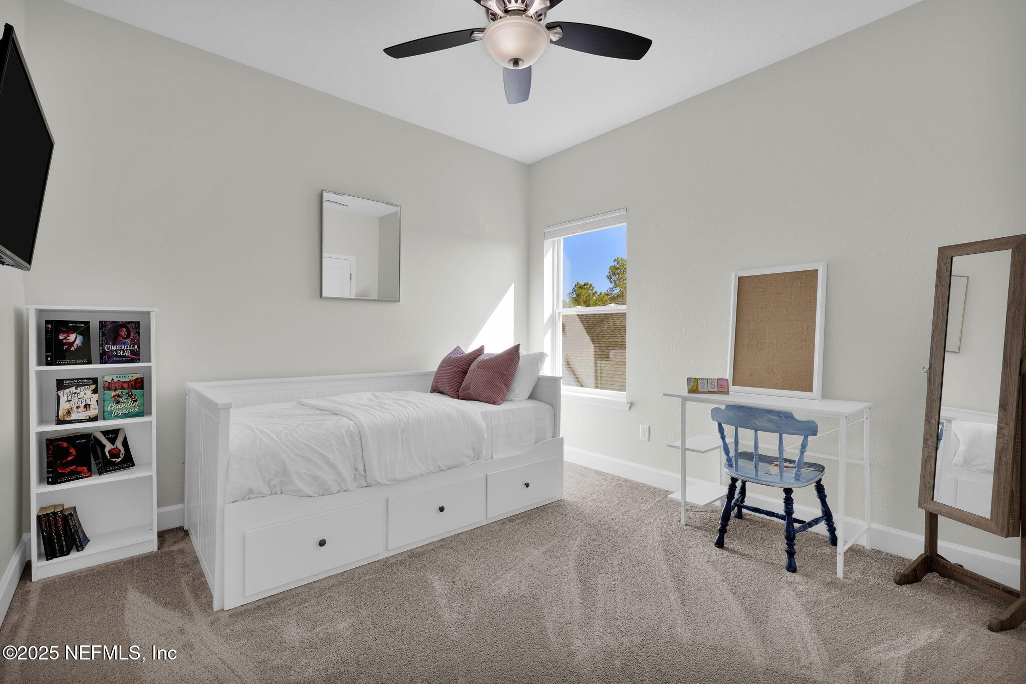 439 VILLAGE GRANDE Drive