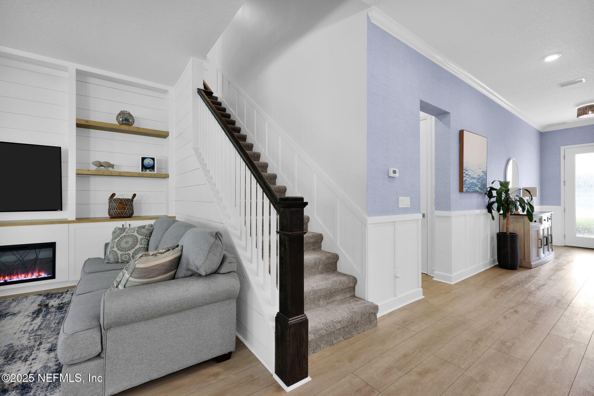 439 VILLAGE GRANDE Drive