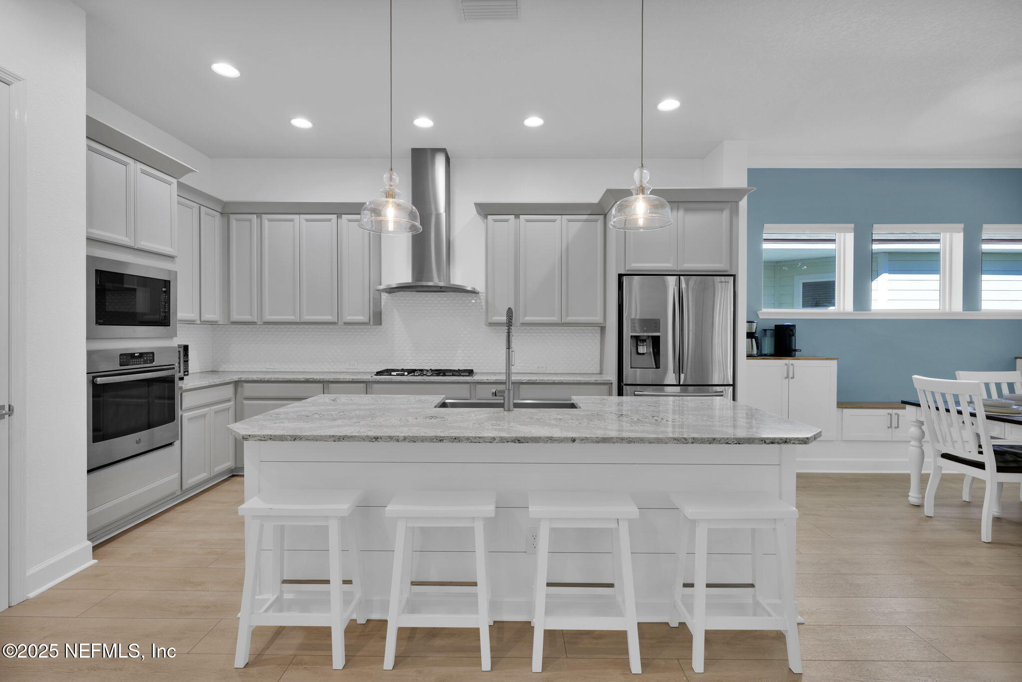 439 VILLAGE GRANDE Drive