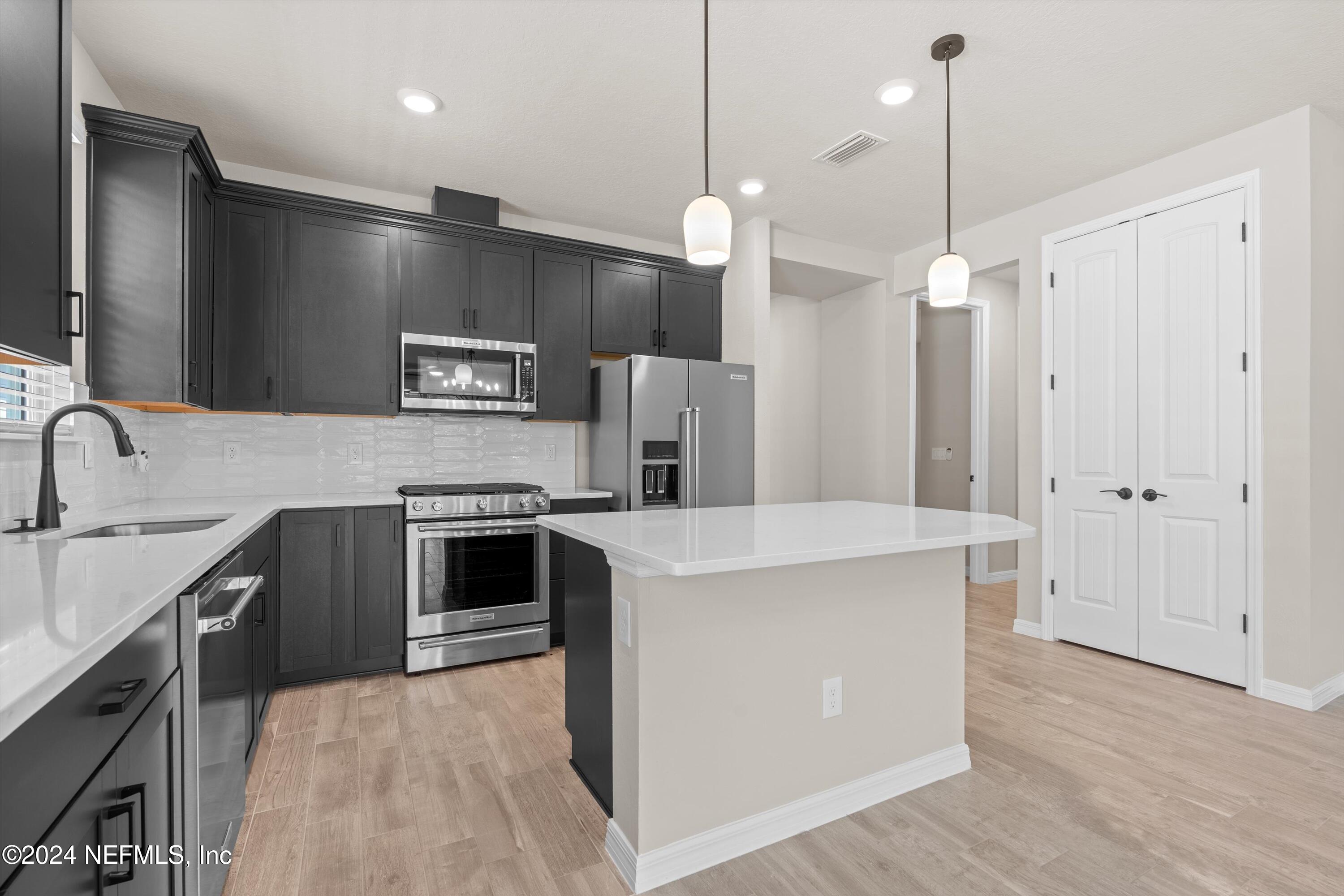 31 TIMBER LIGHT Trail